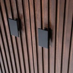 Donkerbruine Kast Met Houten Latjes 11 Donkerbruine Kast Met Houten Latjes -BEPUREHOME Winkel eleonora remi donkerbruine kast met houten latjes 06