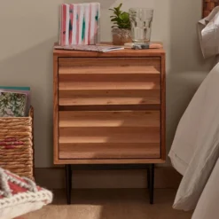 Nachtkastje Van Licht Hout