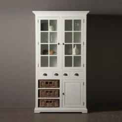 Landelijke Vitrinekast Met Manden