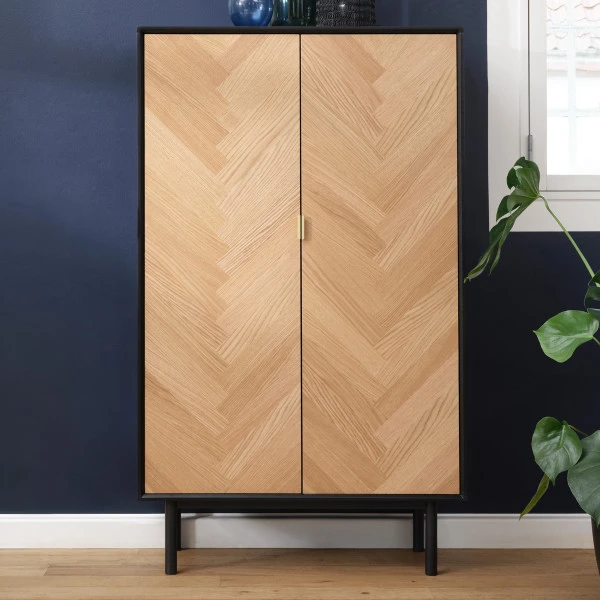 Wandkast Met Een Vissengraatpatroon 3 Wandkast Met Een Vissengraatpatroon